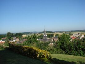 Le village de Coucy Les Eppes vu d'en haut